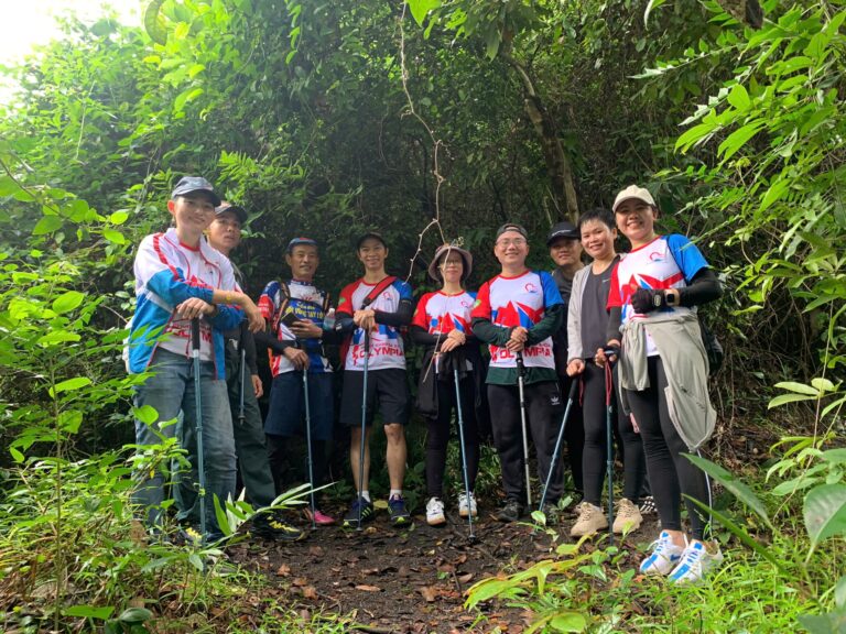 Tour ghép va tour riêng - Hình ảnh đơn vị công ty chinh phục Hoàng Ngưu Sơn