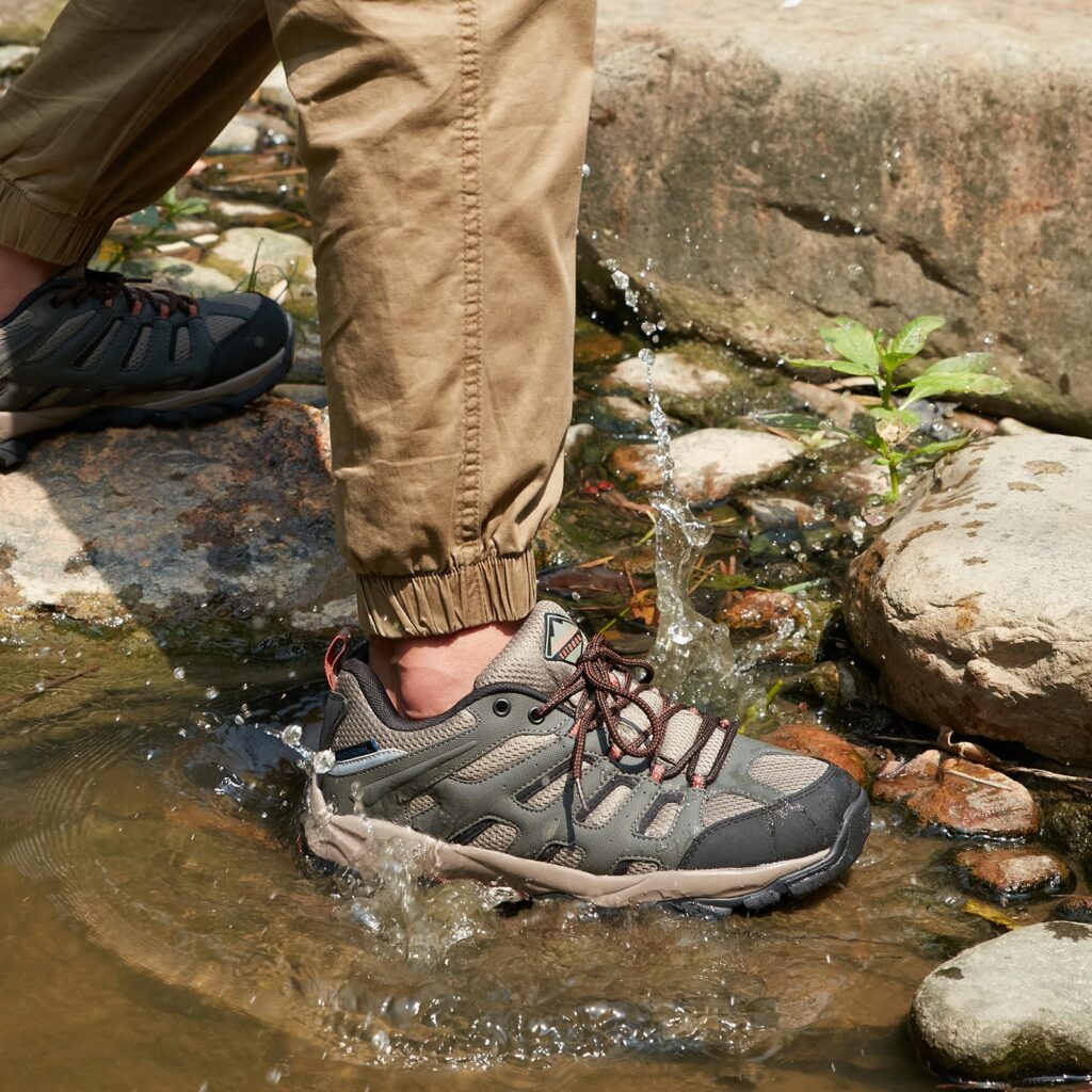 Giày trekking